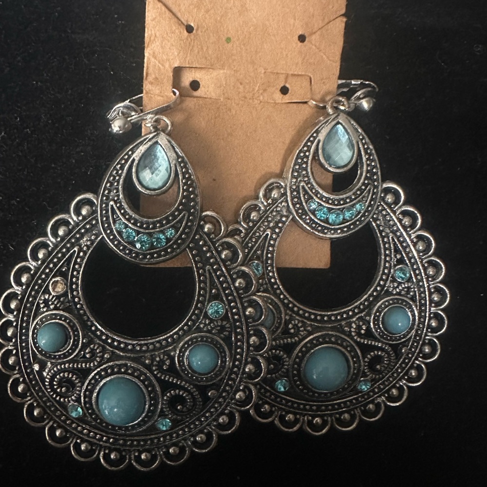 Elegant Silver and Blue Teardrop Earrings